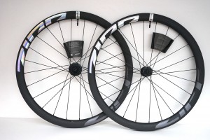 ZIPP 303 Firecrest Tubeless für Scheibenbremsen (2024) Laufradsatz FORCE edition ZIPP 303 Firecrest Tubeless für Scheibenbremsen (2024) Laufradsatz FORCE edition