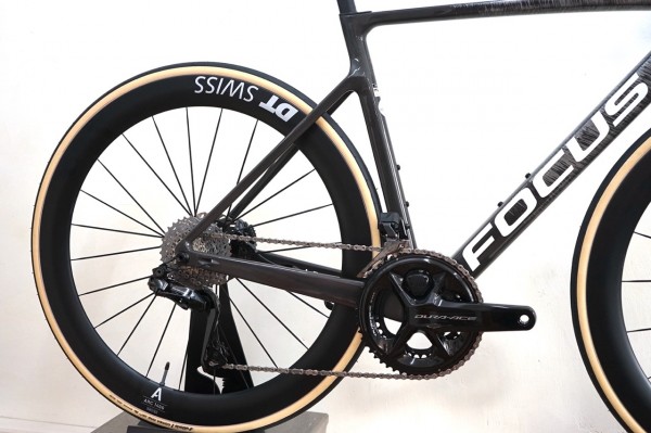 Focus Izalco MAX 9.9 (2026) Dura-Ace Di2 2x12 | GRAU | edelrad.de