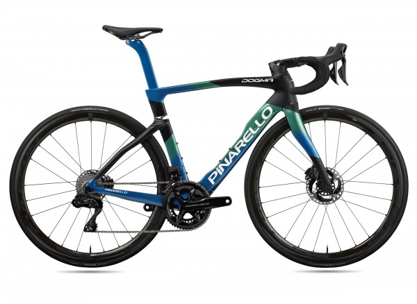 Pinarello DOGMA F (2024) DuraAce Di2 2x12 FULCRUM 25mm (E125 - Nebula/Green/Blue)