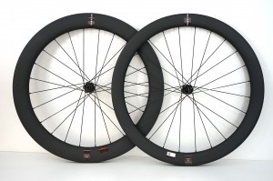 Reserve 52|63 TA m. DT350 - Carbon Laufradsatz Rennard (12x100 / 12x142) disc-brake Reserve 52|63 TA m. DT350 - Carbon Laufradsatz Rennard (12x100 / 12x142) disc-brake