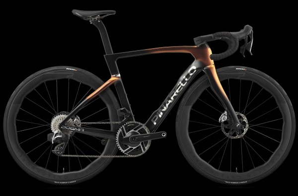 Pinarello Dogma F Sram Red E1 AXS | Princeton PEAK 4550 (2026) luxter red gold